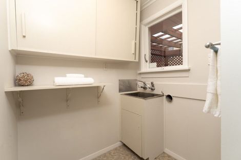 Photo of property in 9 Honeystone Street, Helensburgh, Dunedin, 9010