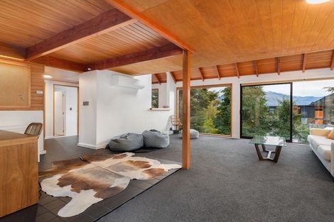 Photo of property in 265 Fernhill Road, Sunshine Bay, Queenstown, 9300