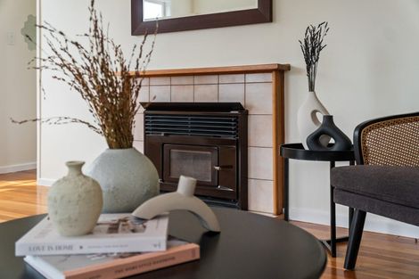 Photo of property in 47 Philomel Crescent, Bayswater, Auckland, 0622