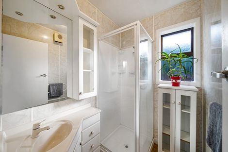 Photo of property in 18 Frensham Crescent, Woolston, Christchurch, 8062