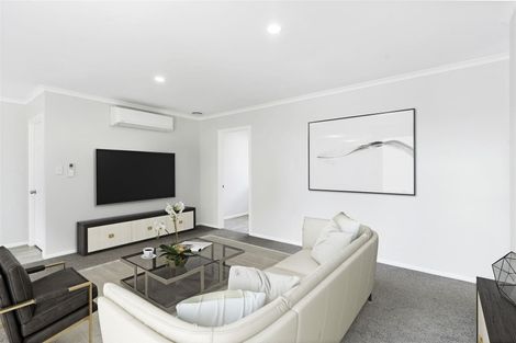 Photo of property in 24 Caltra Place, East Tamaki, Auckland, 2016