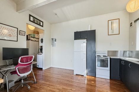 Photo of property in 108 Maida Vale Road, Roseneath, Wellington, 6011