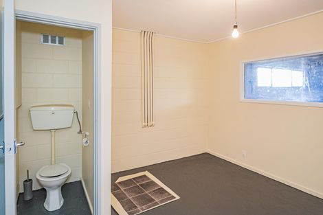 Photo of property in 9 Perth Street, South Hill, Oamaru, 9400