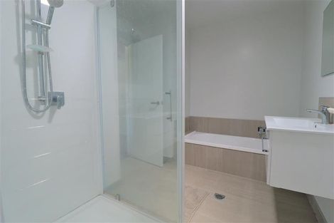 Photo of property in 1 Swamp Kauri Grove, Papakura, 2110