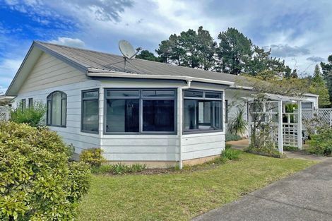 Photo of property in 130 Mayfair Avenue, Whangamata, 3620