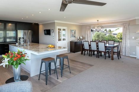 Photo of property in 14a The Parade, Bucklands Beach, Auckland, 2012