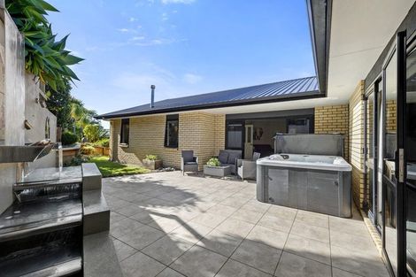 Photo of property in 4 Willow Place, Whalers Gate, New Plymouth, 4310