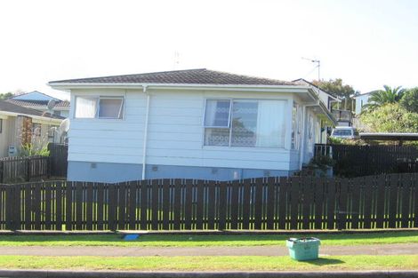 Photo of property in 1/4 Sentosa Place, Clover Park, Auckland, 2019