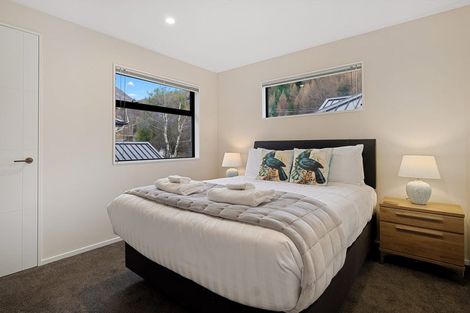Photo of property in 5 Packhorse Lane, Arthurs Point, Queenstown, 9371