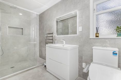 Photo of property in 21 Butterworth Avenue, Opaheke, Papakura, 2113