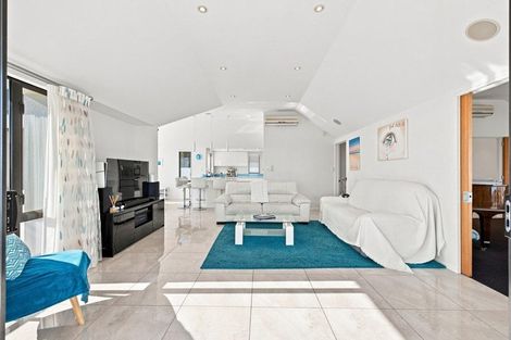 Photo of property in 60 Glenstrae Road, Redcliffs, Christchurch, 8081