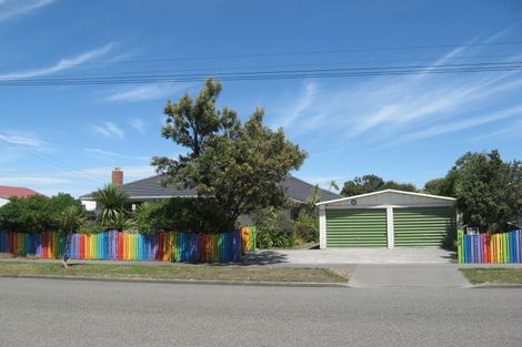 Photo of property in 122 Pine Avenue, South New Brighton, Christchurch, 8062