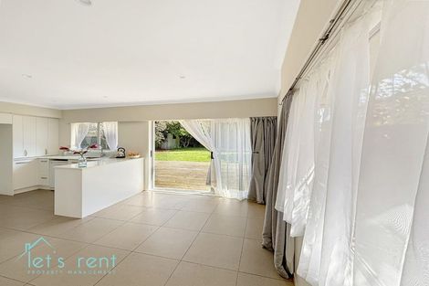 Photo of property in 8 Coulthard Terrace, Opaheke, Papakura, 2113