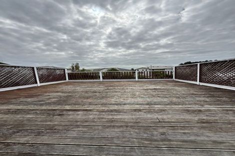 Photo of property in 60 Orams Road, Hillpark, Auckland, 2102