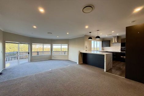 Photo of property in 13 Van Dyke Place, West Harbour, Auckland, 0618