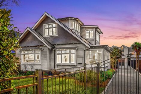 Photo of property in 133 Deans Avenue, Riccarton, Christchurch, 8011