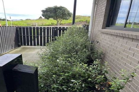 Photo of property in 14 Tukari Lane, Mangere Bridge, Auckland, 2022