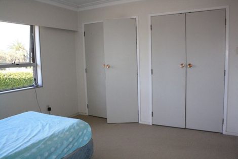 Photo of property in 1/47 Prince Regent Drive, Half Moon Bay, Auckland, 2012