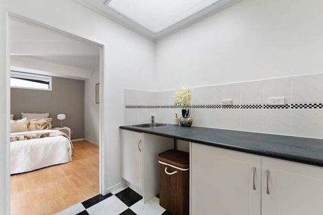 Photo of property in 55 Meadowvale Avenue, Forrest Hill, Auckland, 0620