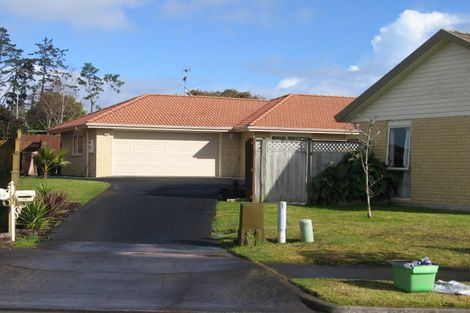 Photo of property in 13 Brompton Place, Burswood, Auckland, 2013