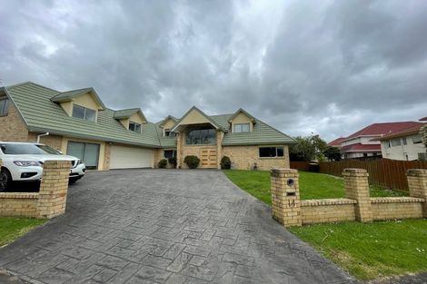 Photo of property in 14 Hagen Close, Golflands, Auckland, 2013