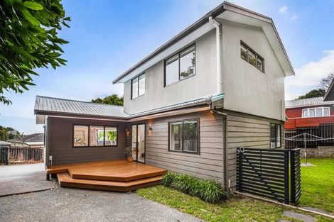 Photo of property in 2/1 Hatherlow Street, Glenfield, Auckland, 0629