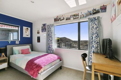 Photo of property in 5b Becker Way, Karori, Wellington, 6012