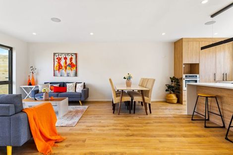 Photo of property in 5b Norval Road, Henderson, Auckland, 0610