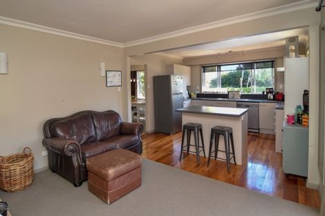 Photo of property in 23 Armstrong Avenue, Carterton, 5713