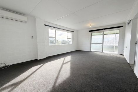 Photo of property in 8a Banks Street, Marfell, New Plymouth, 4310