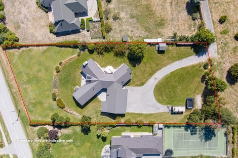 Photo of property in 10 The Terraces, Wanaka, 9305