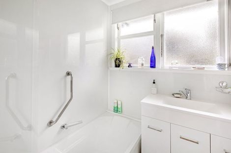 Photo of property in 38 Farm Street, Lumsden, 9730