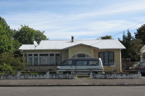 Photo of property in 3 Lowther Street, Whanganui, 4500