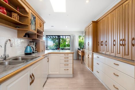 Photo of property in 35 Victory Street, Welcome Bay, Tauranga, 3112