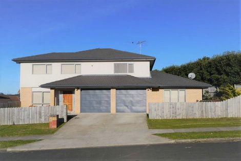 Photo of property in 4 Liscooly Place, Flat Bush, Auckland, 2019
