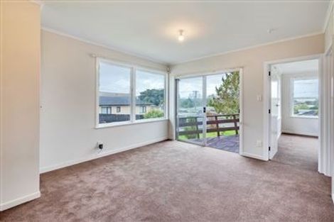 Photo of property in 38 Christmas Road, Manurewa, Auckland, 2102