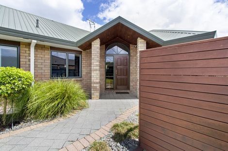 Photo of property in 5 Guildford Place, Rototuna North, Hamilton, 3210