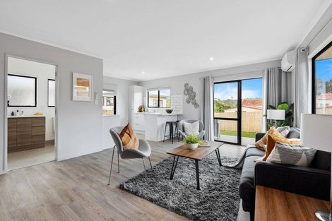 Photo of property in 94a Beach Haven Road, Beach Haven, Auckland, 0626
