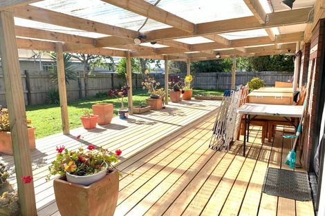 Photo of property in 2d Palomino Drive, Henderson, Auckland, 0612