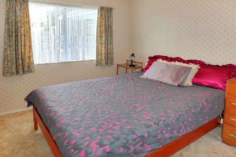 Photo of property in 24 Hall Place, Foxton Beach, Foxton, 4815