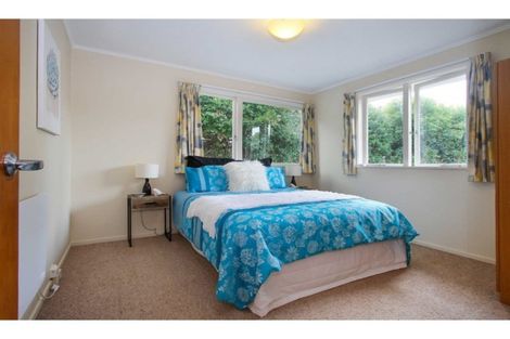 Photo of property in 1/11a Agincourt Street, Glenfield, Auckland, 0629