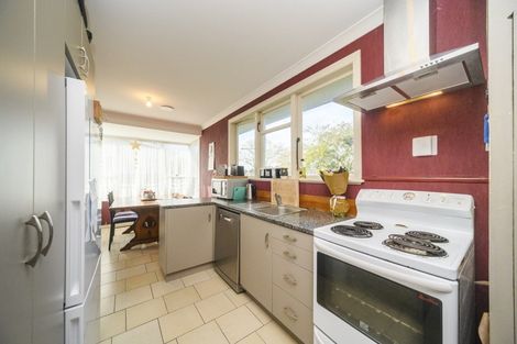 Photo of property in 2 Salford Place, Awapuni, Palmerston North, 4412