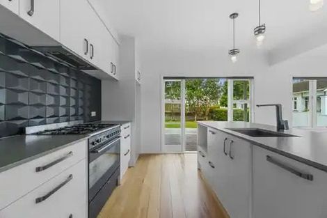 Photo of property in 215 River Road, Claudelands, Hamilton, 3214