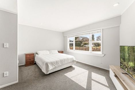 Photo of property in 11 Kiwi Crescent, Tauranga South, Tauranga, 3112