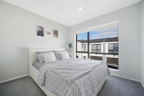 Photo of property in 20 Survila Street, Takanini, 2110