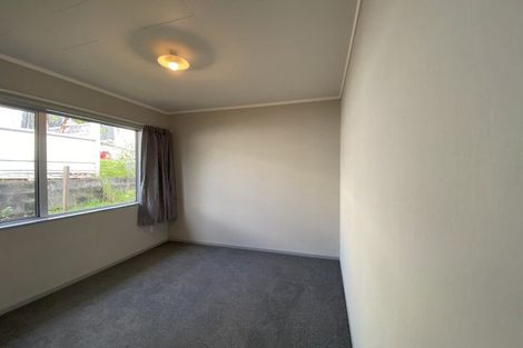 Photo of property in 4 Euclid Street, Vogeltown, New Plymouth, 4310