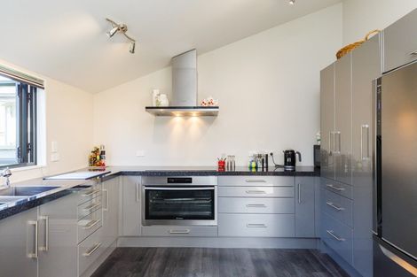 Photo of property in 27 Abby Road, Fitzherbert, Palmerston North, 4410