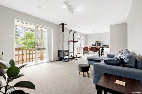 Photo of property in 11 Glenbury Place, Massey, Auckland, 0614