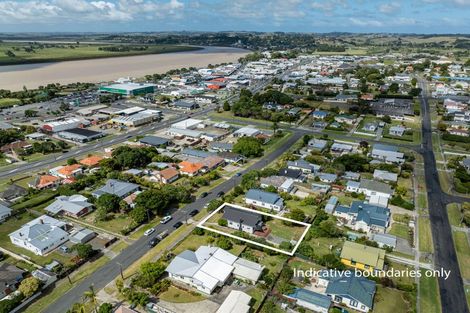 Photo of property in 16 Cranley Street, Dargaville, 0310