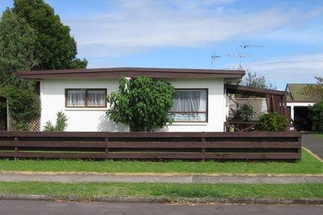 Photo of property in 2/9 Hedge Row, Sunnyhills, Auckland, 2010